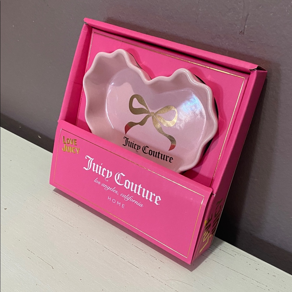 Juicy Couture Pink Ruffle Heart Ceramic Trinket Tray - Picture 3 of 6